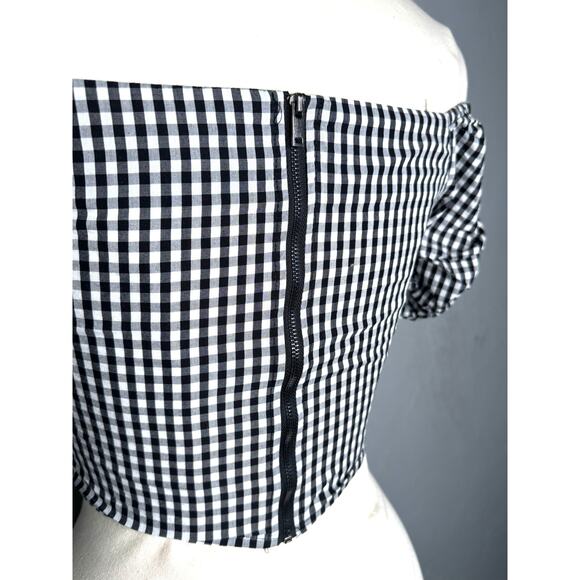 Black & White Gingham Pattern Blouse- Size M US - Picture 9 of 9